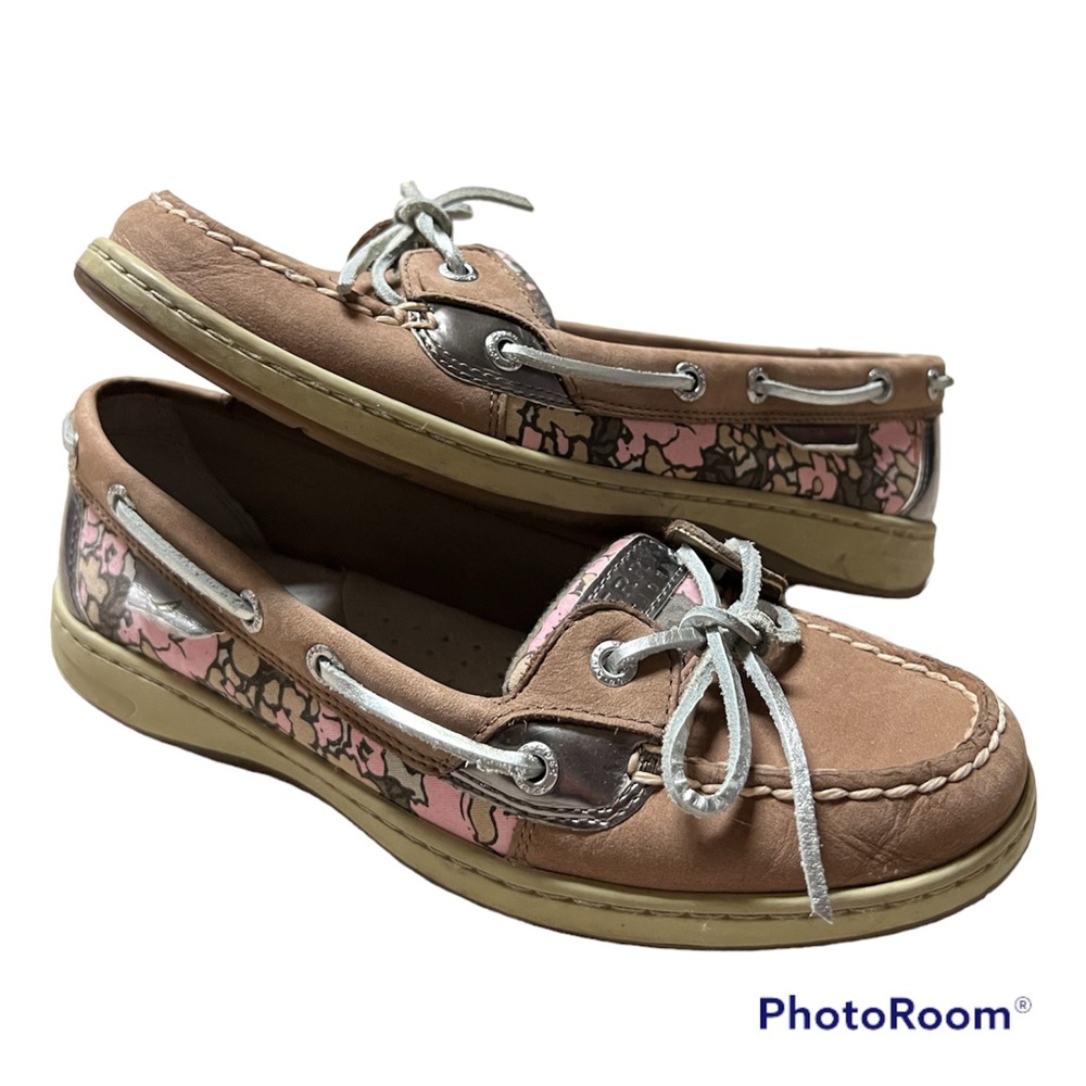 ◽️SPERRY: Women’s size 8, classic top-sider loafers, tan w/floral pattern◽️